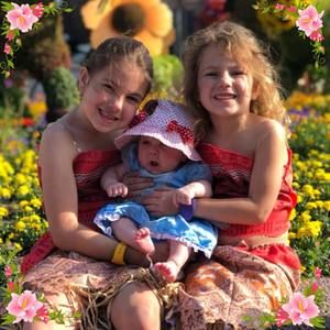 Meet your Posher, Danielle